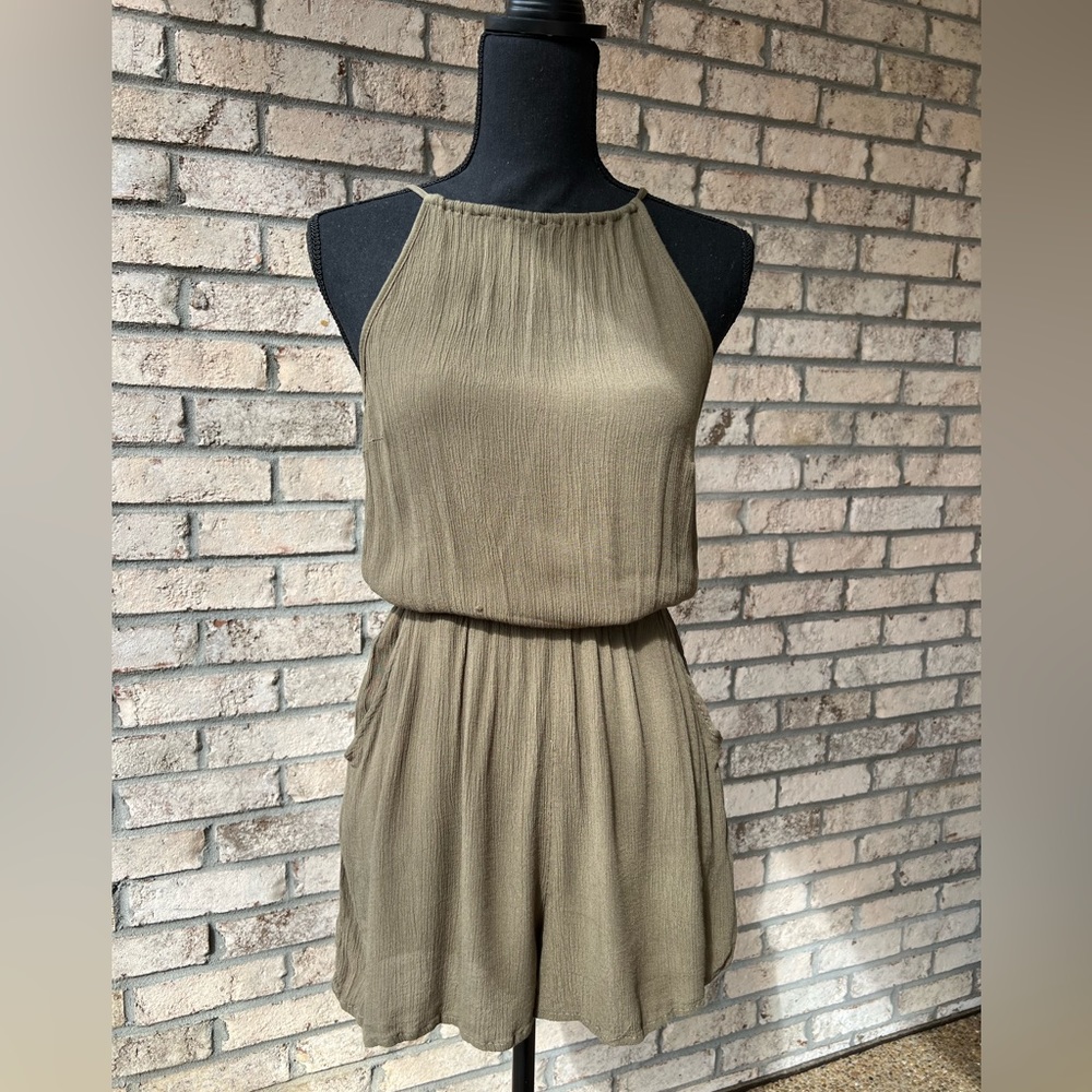 H&M Divided Brand. Size 4
